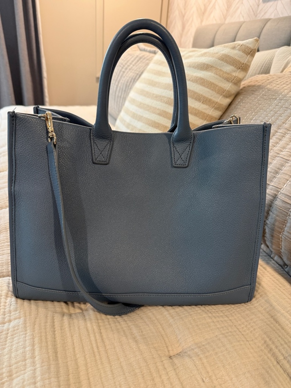 Leatherology Structured Women's Tote Bag in Blue, Matching Wallet